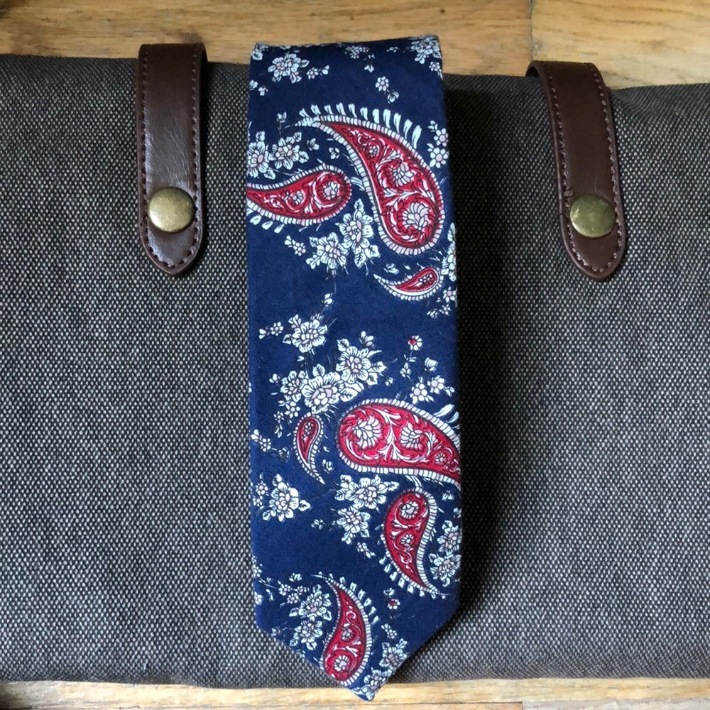 Mens skinny tie
